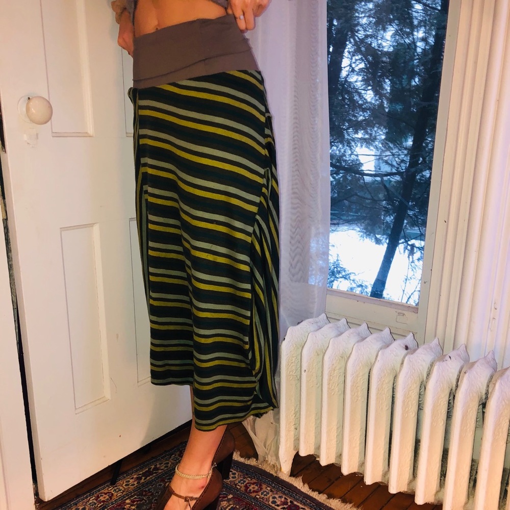 Cotton-nylon skirt